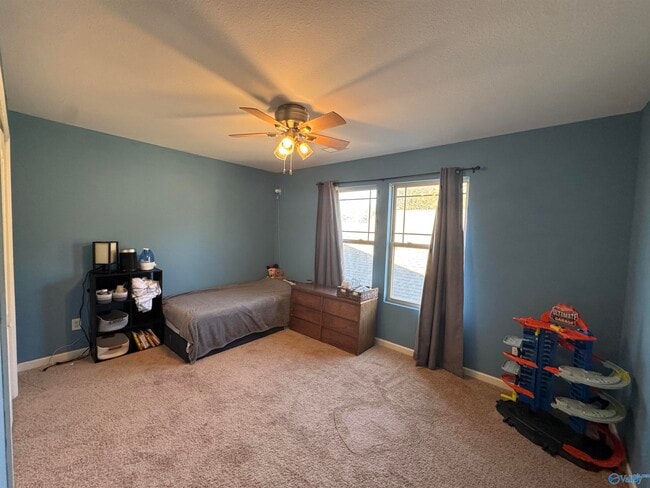 Building Photo - 709 Oak Cove Ln NW