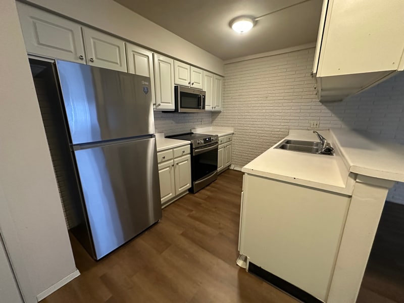 Building Photo - 941 22nd Ave