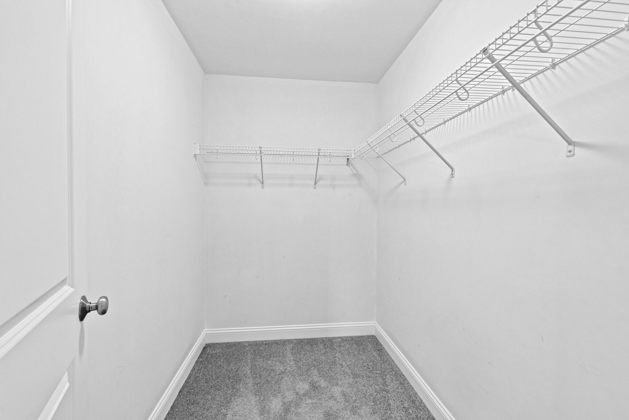 Building Photo - 145 Driftway