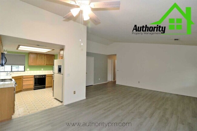 Building Photo - 3610 Sunwood Dr