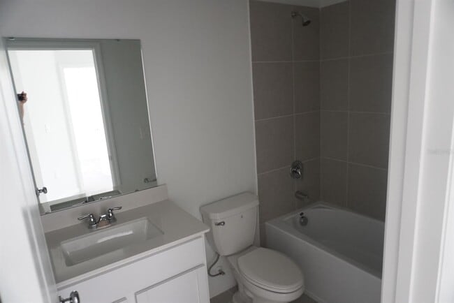 Building Photo - 2700 Skyline Lp