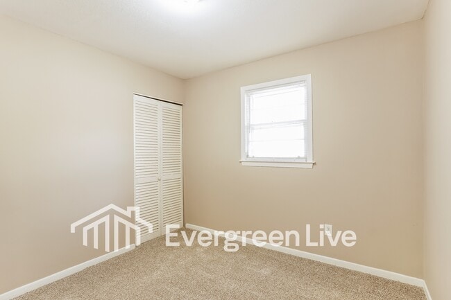 Building Photo - 3106 Jeanee Rd