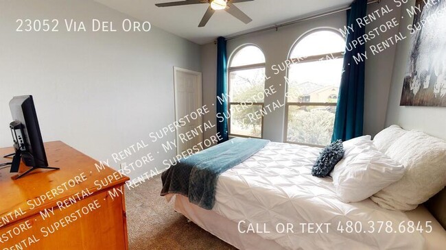 Building Photo - 23052 Via Del Oro