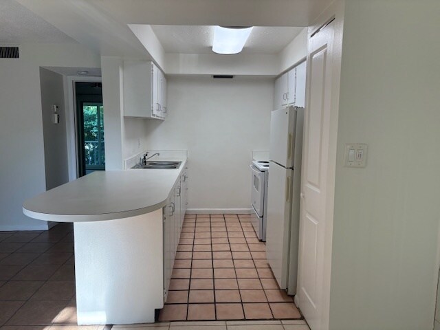 Building Photo - 4504 3rd St Cir W