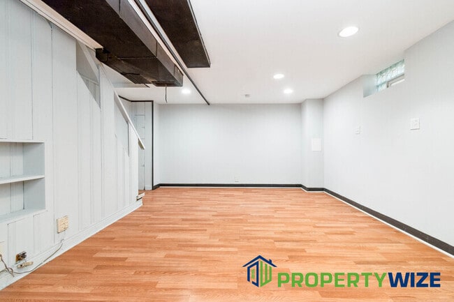 Building Photo - 3705 Midheights Rd