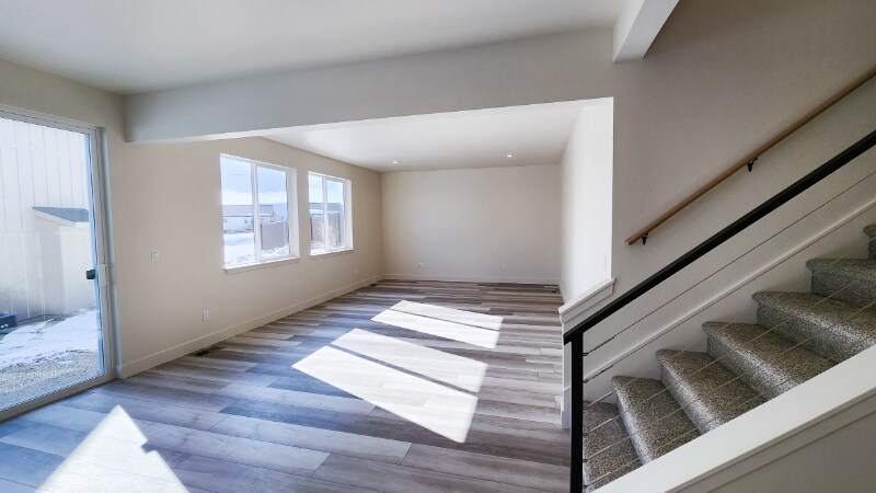 Building Photo - 302 Cottage Dr
