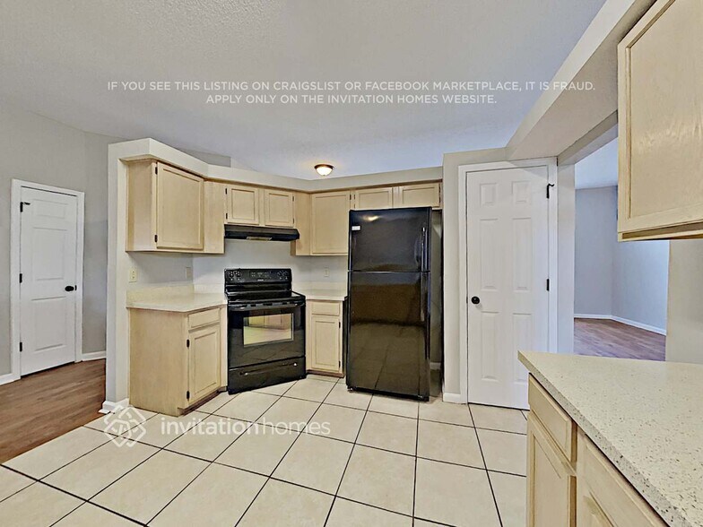 Building Photo - 5372 Downington Dr