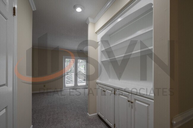 Building Photo - 3117 Coachman's Way