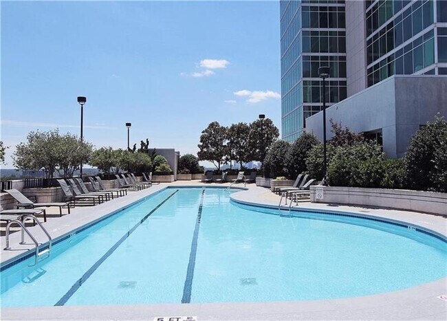 Building Photo - 250 Pharr Rd NE