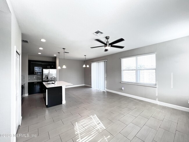 Building Photo - 1421 Captiva Cv