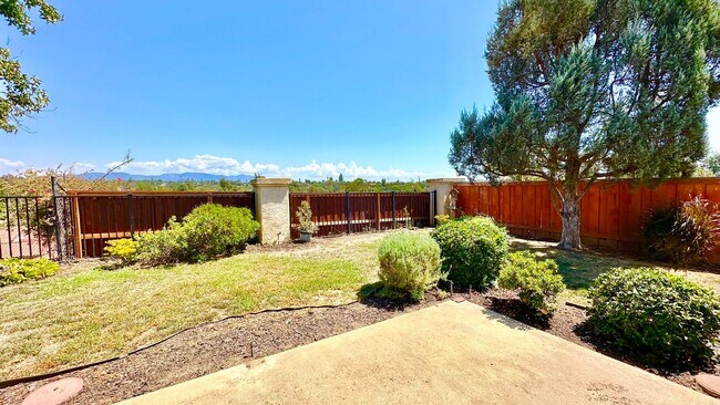 Building Photo - Lovely Single Story Home in Quiet Neighbor...