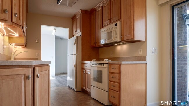 Building Photo - 23 Derbyshire