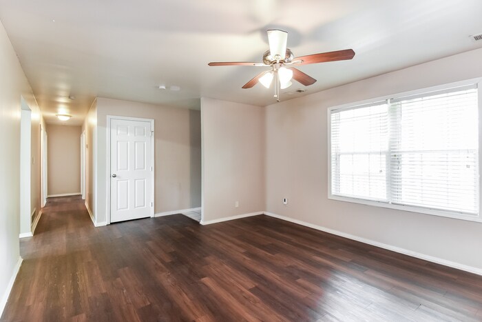 Building Photo - 4163 Brownsville Rd
