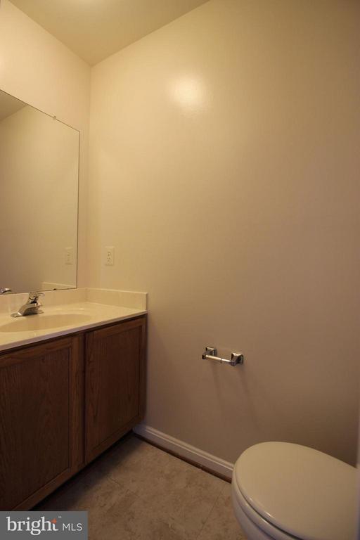 Building Photo - 622 Sprite Way