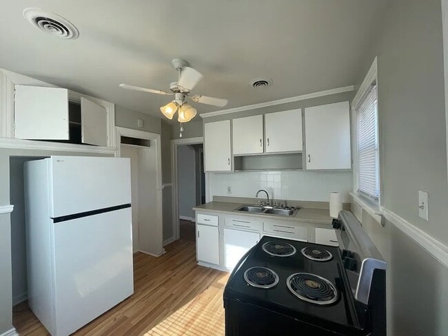 Building Photo - 3609 Edgeton Cir