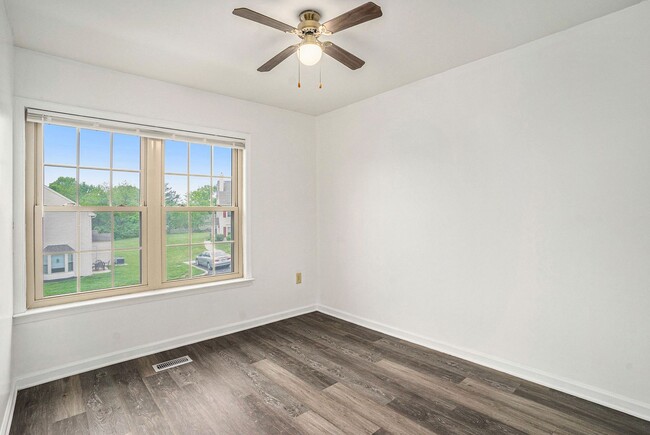 Building Photo - Beautiful 3 Bedroom Home