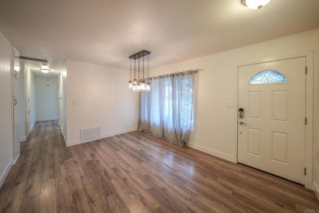Building Photo - 2107 Alexander Dr