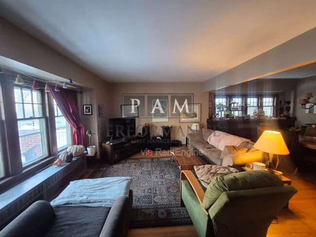 Building Photo - 4035 N Stowell Ave