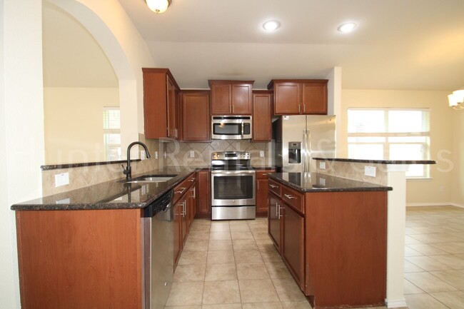 Building Photo - Your Dream Home Awaits on Raeburn Court!