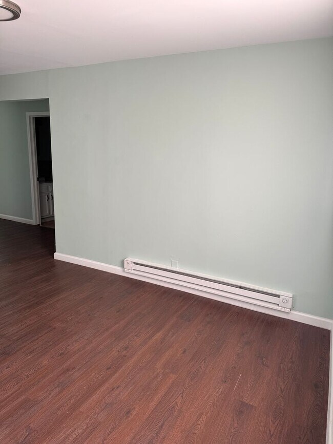 Building Photo - 13 McKinley St