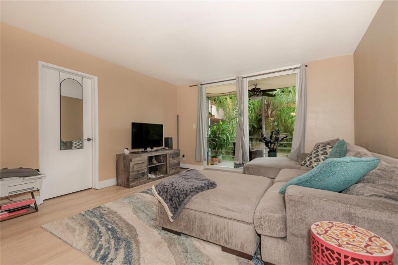 Building Photo - 4500 N Federal Hwy