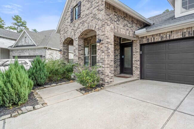 Building Photo - 104 Winged Elm Ct