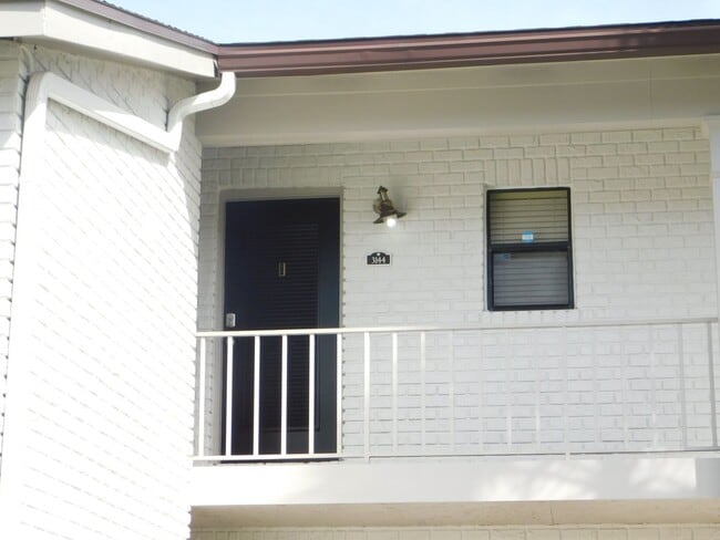 Building Photo - 2 Bed 2 Bath Audubon Place Condo