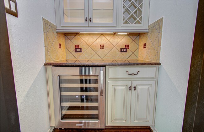 Building Photo - 5226 Limestone Hill Ln