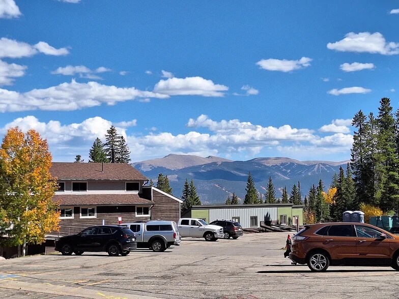 Building Photo - 10000 Ryan Gulch Rd