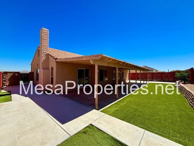 Building Photo - 16481 Silica Dr