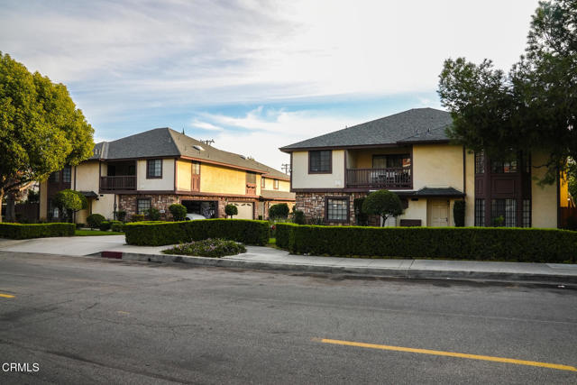 Building Photo - 838 Fairview Ave