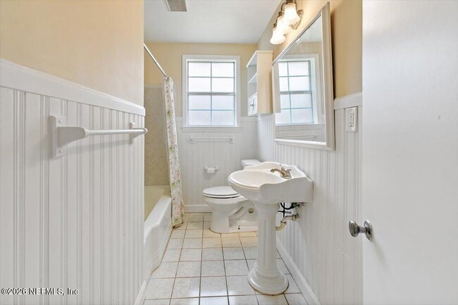 Building Photo - 3253 Corby St