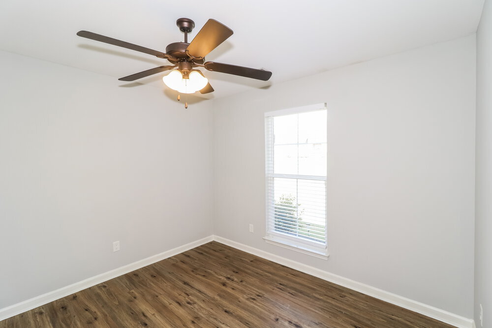 Building Photo - 3811 Dawnwood Cir W