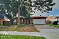 Building Photo - 14006 Pinewest Ct