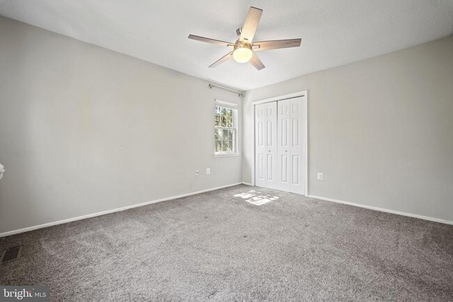 Building Photo - 2362 Hunters Square Ct