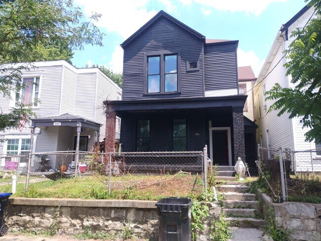 Building Photo - 2531 W Main St