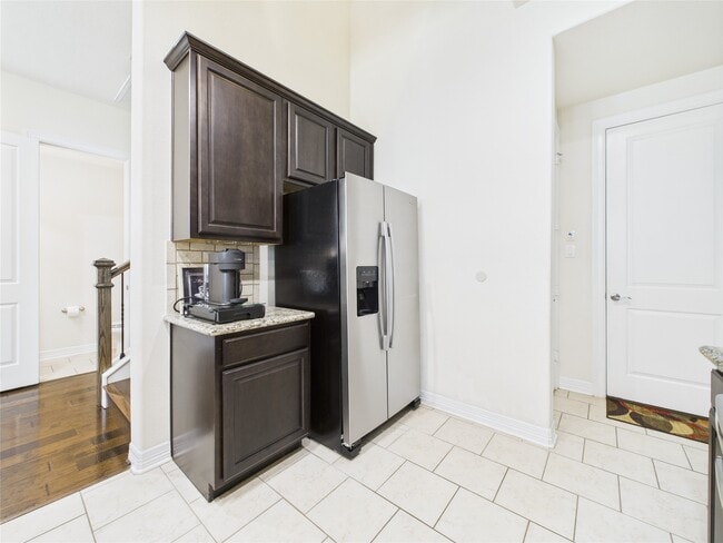 Building Photo - 22 Tassia Ln