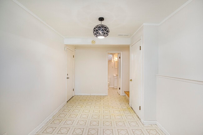 Building Photo - 8420 N Virginia Ave