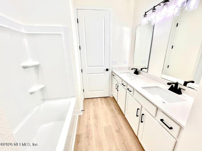 Building Photo - 3415 Auvenshine Wy