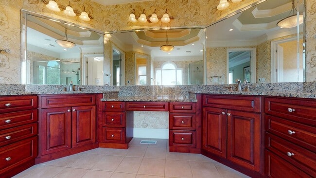 Building Photo - Estate Home in Fantastic North Raleigh Loc...