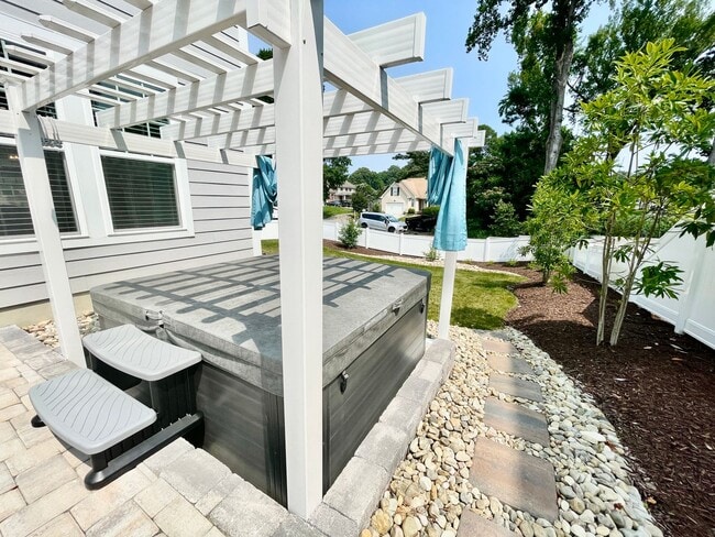 Building Photo - Custom-Built Home in Mill Dam Pointe! Marsh & Water Views! Minutes to Bay Beaches, Pet Friendly, ...