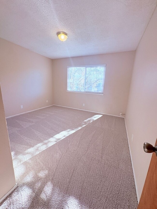 Building Photo - 5154 Connecticut Dr