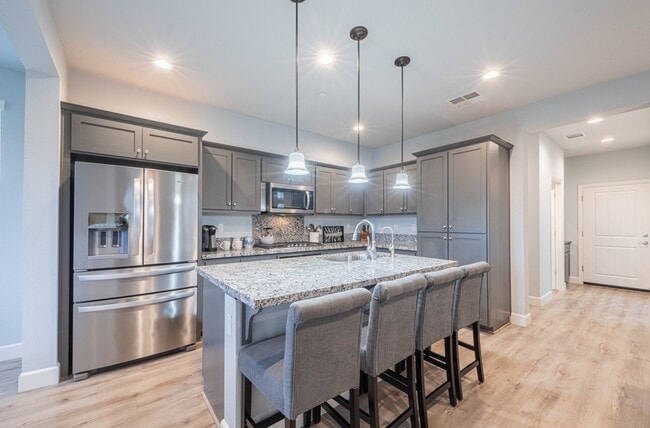 Building Photo - 588 Rosa Monte Wy