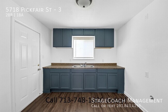 Building Photo - 5718 Pickfair St
