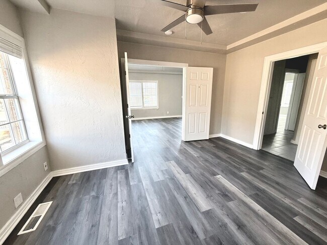 Building Photo - Large 4BD 2BA Home w/ Bonus Room close to Oklahoma City University!!