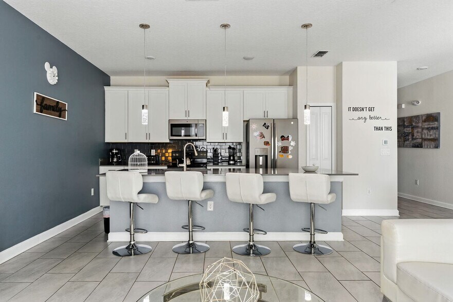 Building Photo - 4832 Dedication St