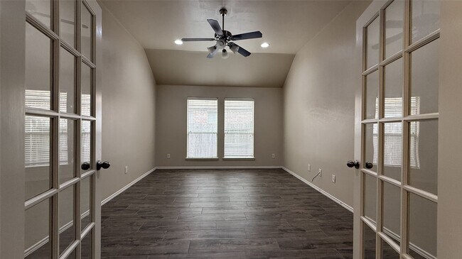 Building Photo - 13615 Evening Wind Dr