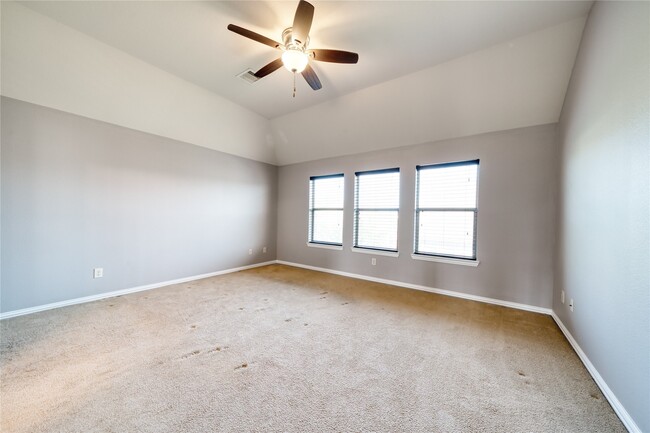 Building Photo - 4818 Seabird St