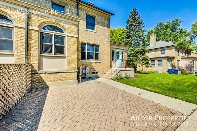 Building Photo - 94 Westover Rd