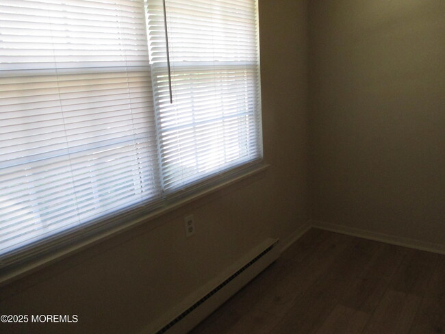 Building Photo - 1236D Hamilton Ct